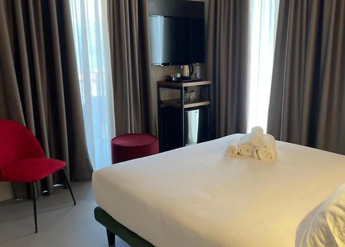 Отель Clementina Boutique