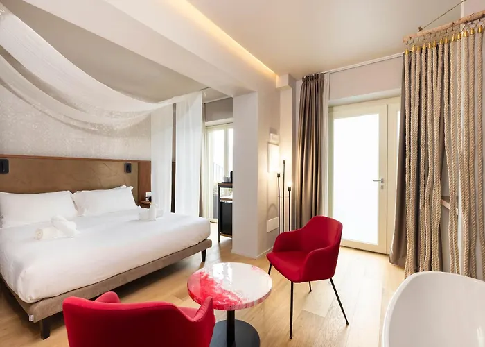 Отель Clementina Boutique 4*