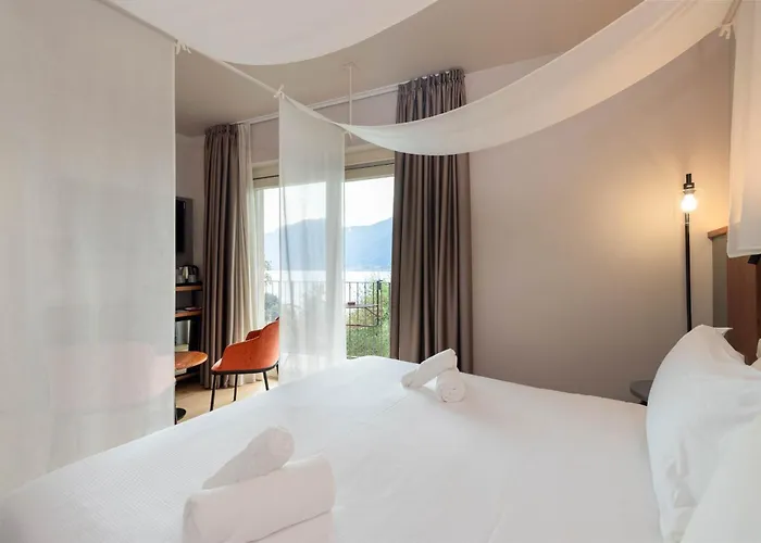 Отель Clementina Boutique Colonno